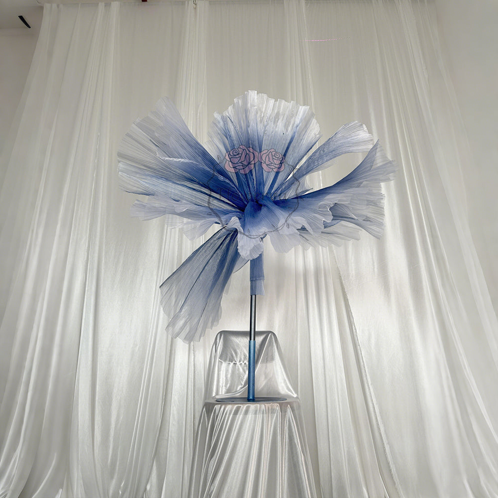 Flowerva "Starlight And Sea" dining table art installation