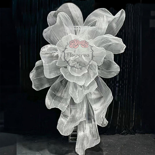 Flowerva Blooming Beauty Wedding Art Installation