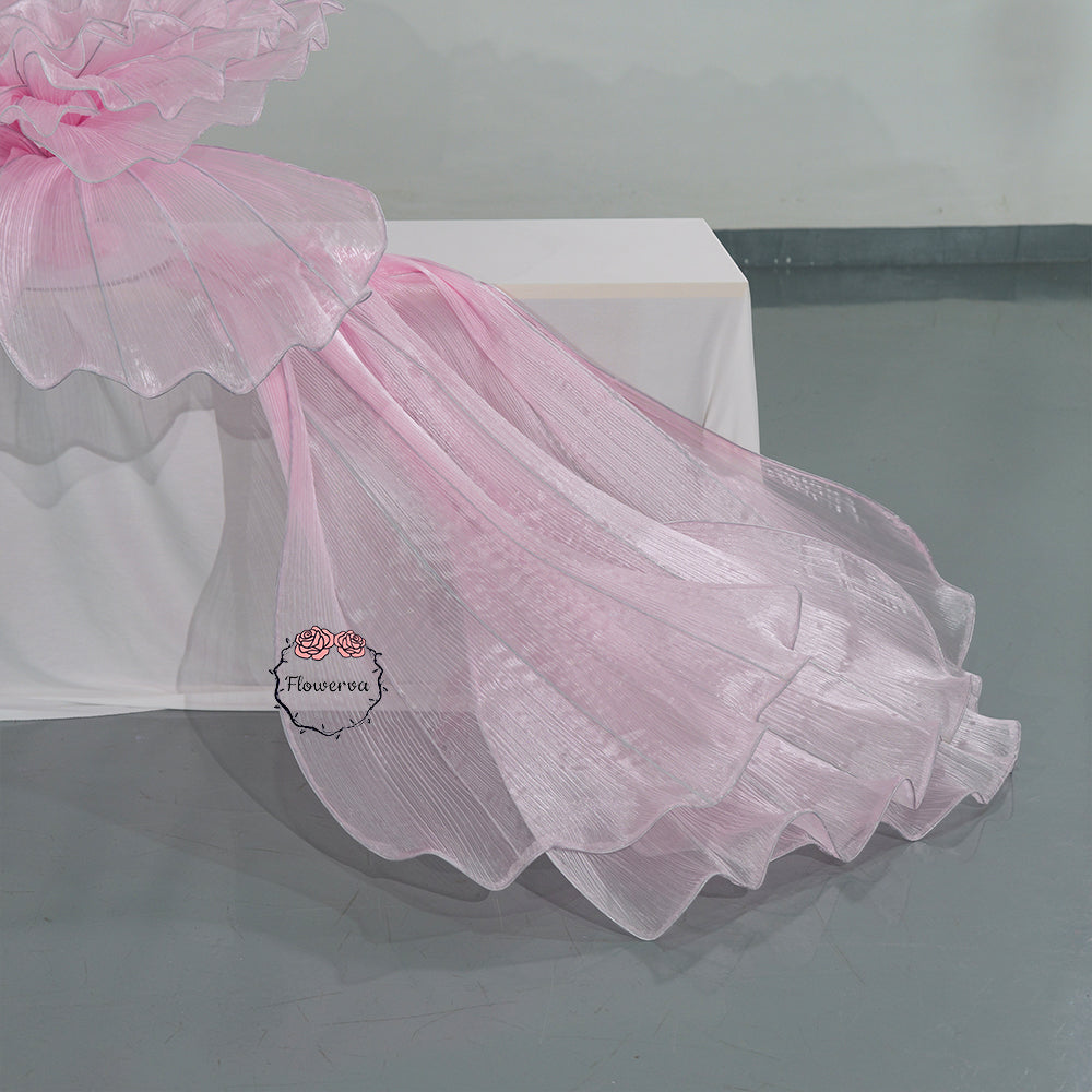 Flowerva Luminous Ruffle Veilscape Wedding Decoration