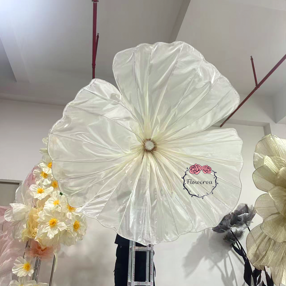Flowerva Giant Ivory Mist-Inspired Floral Wedding Decor