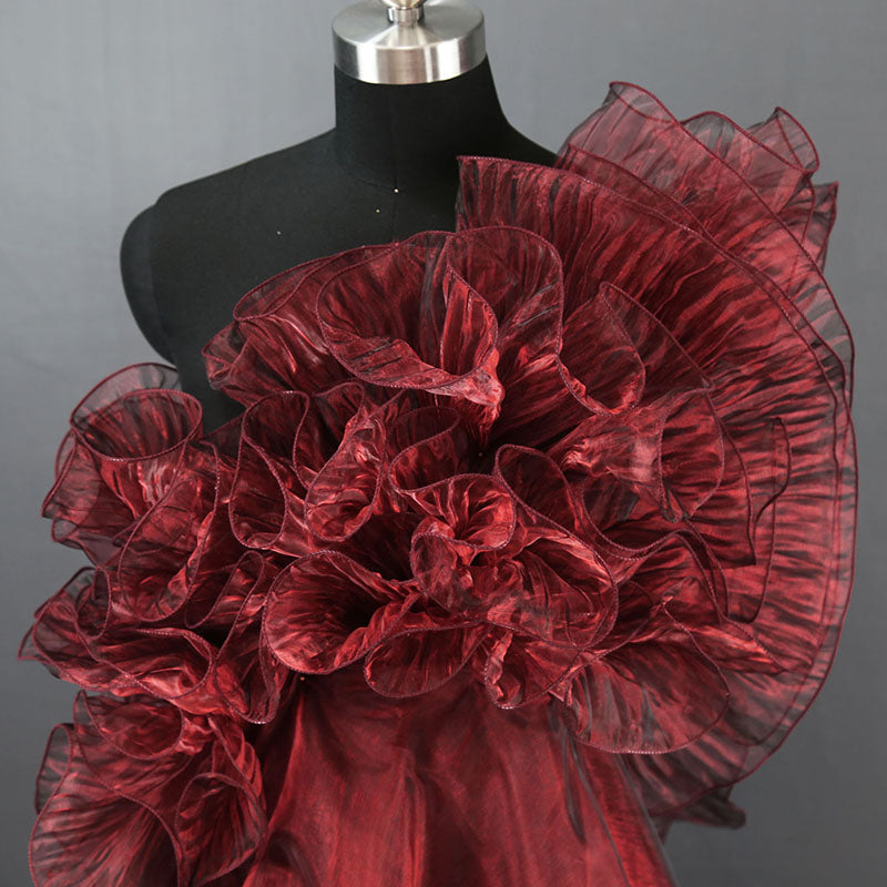 Tissu décoratif plissé transparent de robe de mariée de bord de lotus de grande vague