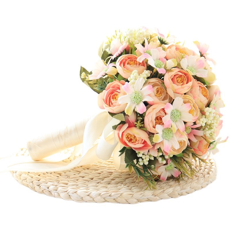 Flowerva Blush Pink Rose Handheld Bouquet Floral