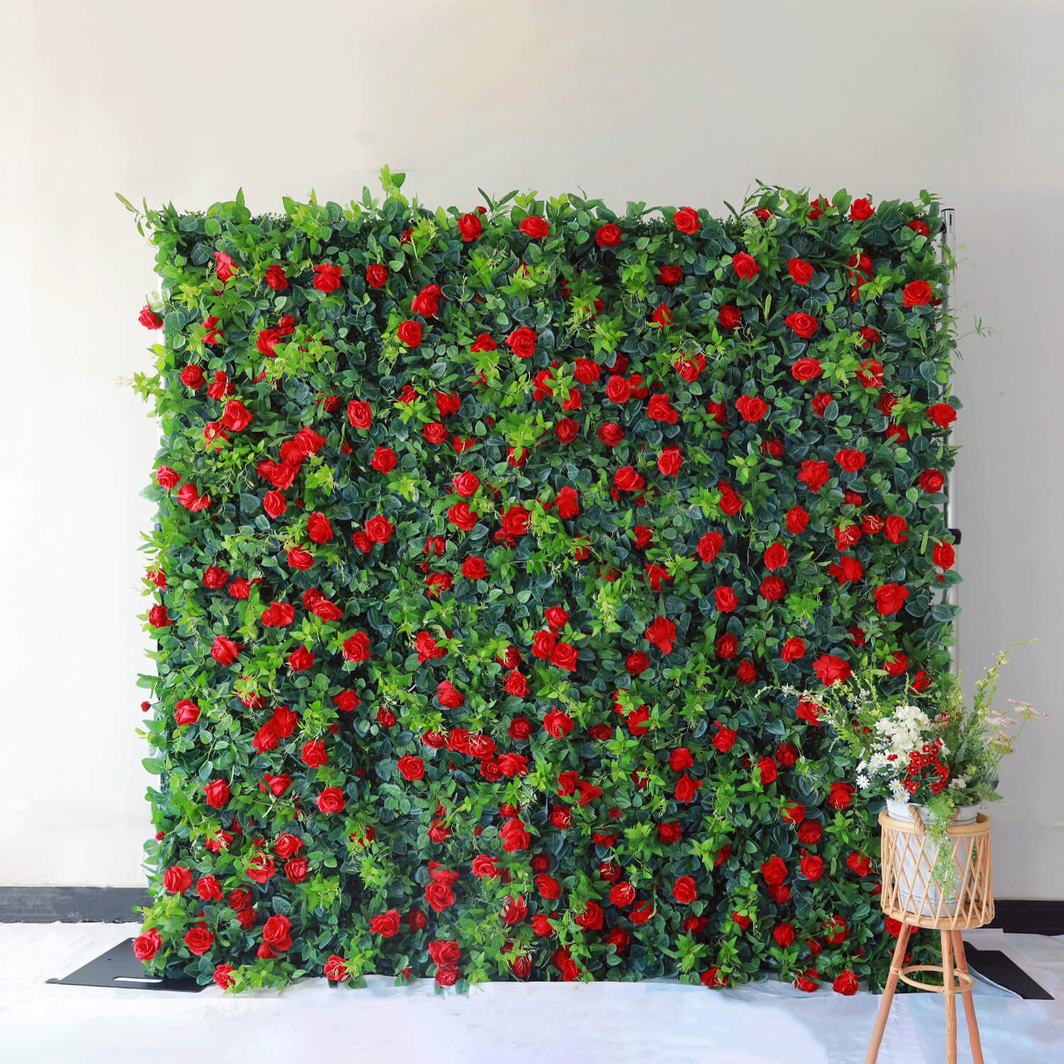 Flowerva Luxurious Rose Hydrangea Flower Wall Design