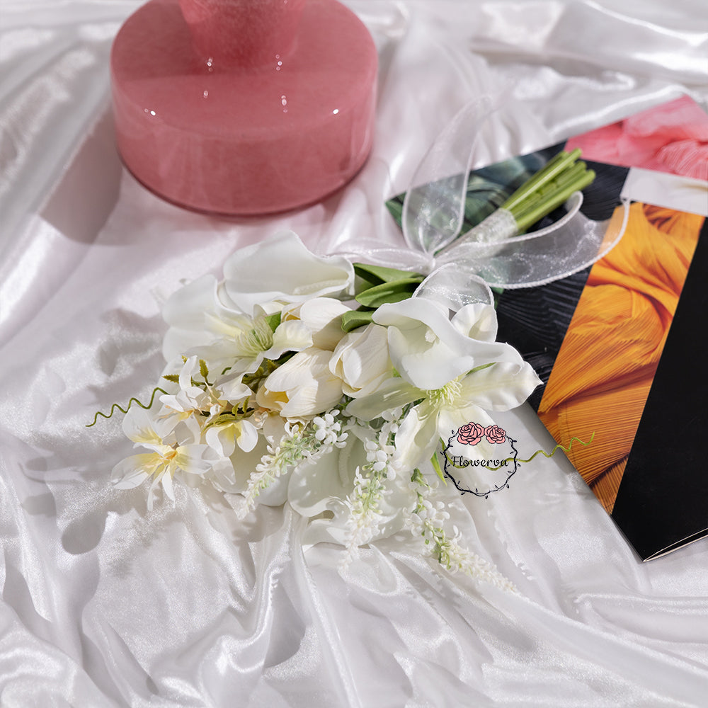 Flowerva White Tulip Hand Bouquet