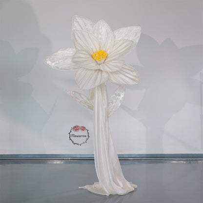 Flowerva Silk Bloom Standing White Luminous Floral Decor