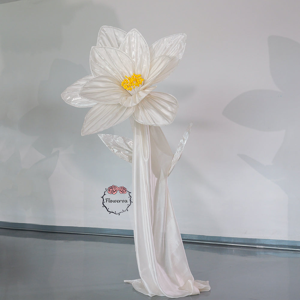 Flowerva Silk Bloom Standing White Luminous Floral Decor