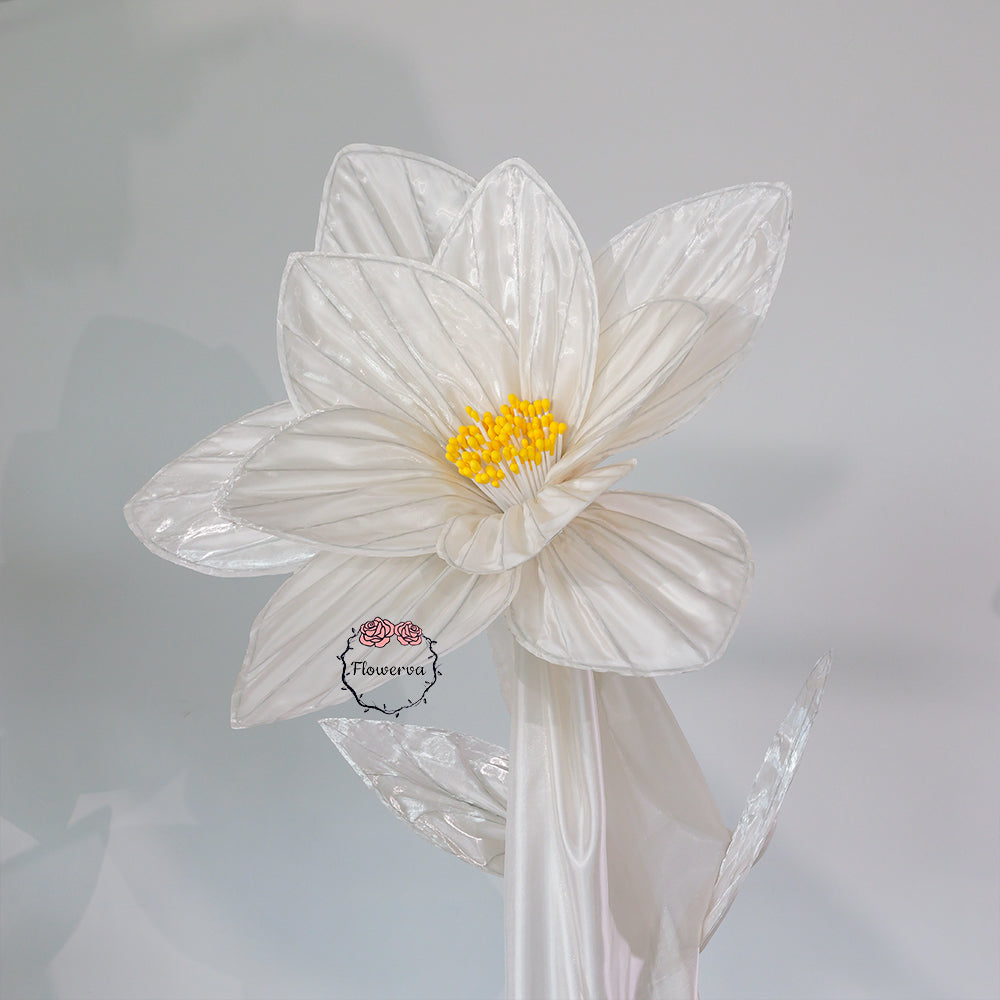 Flowerva Silk Bloom Standing White Luminous Floral Decor