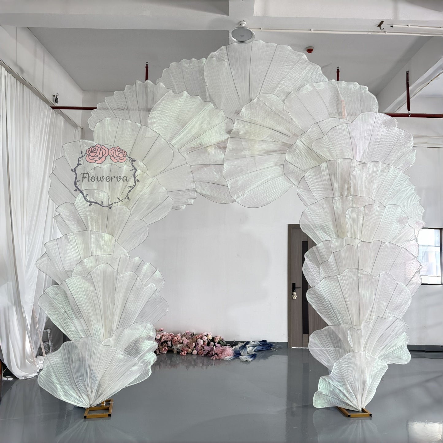 Flowerva Romantic Arc Aesthetic Wedding Arch Art Installation